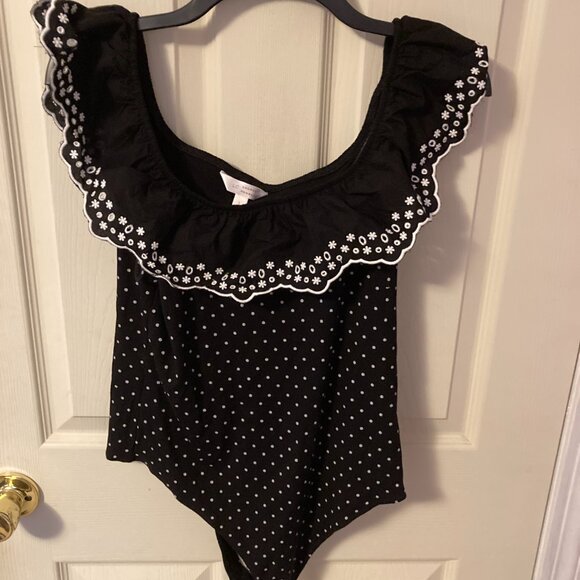 Lauren Conrad Ruffled Body Suit Size Large - Picture 2 of 6